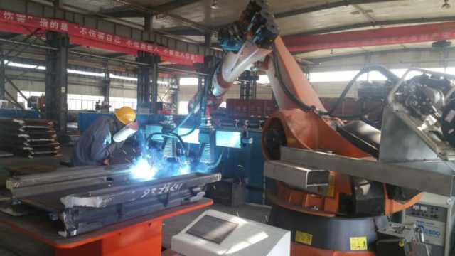 焊接机器人.jpg