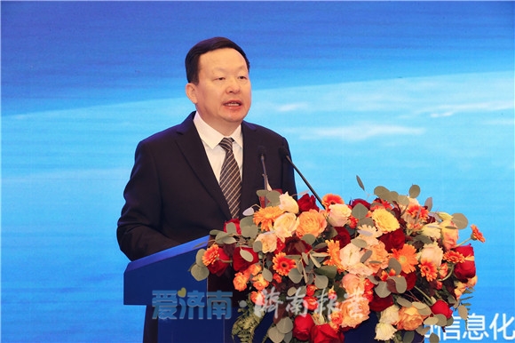 世界先进制造业大会在济开幕 肖亚庆周乃翔致辞