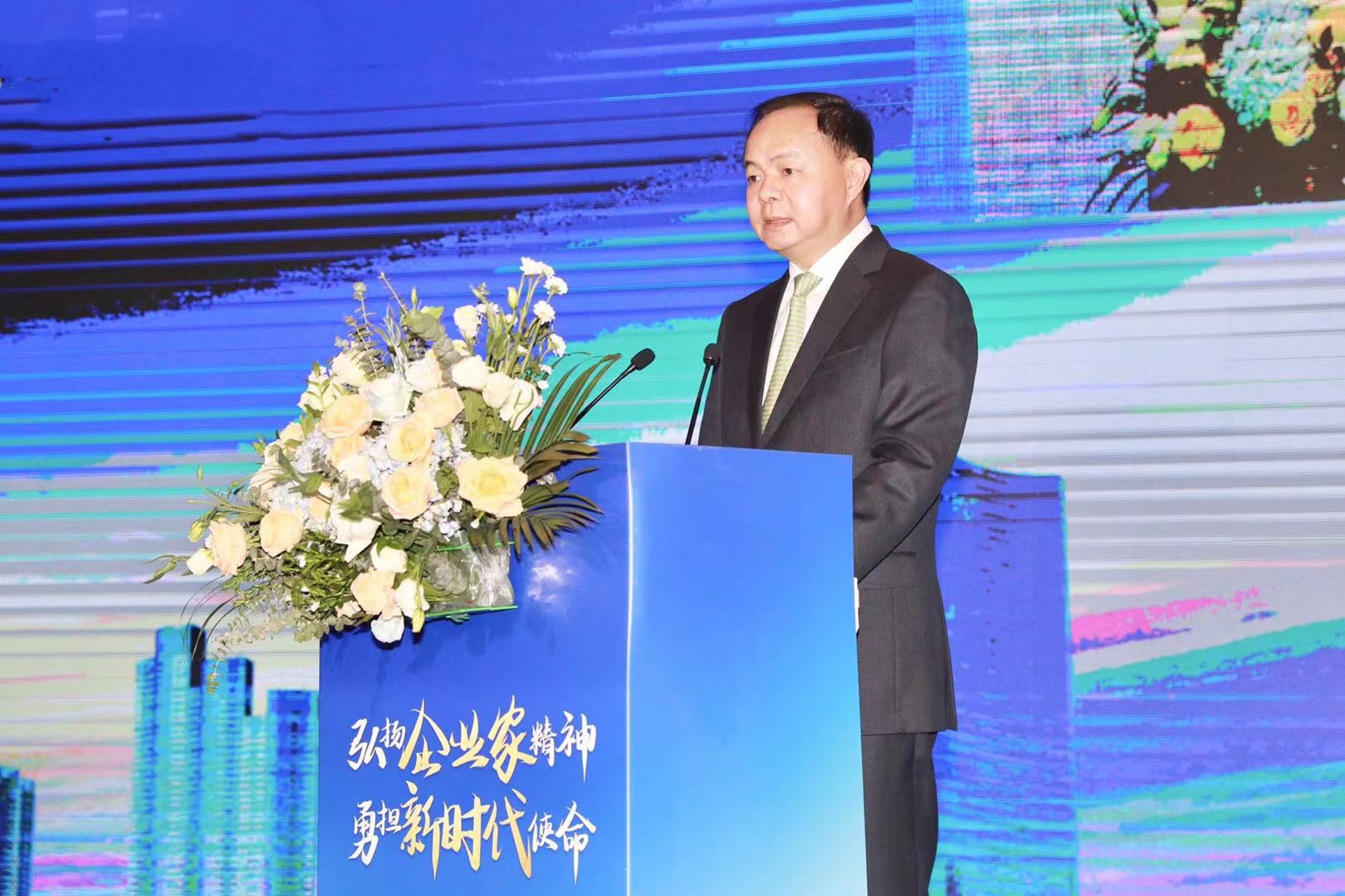 “长沙市企业践行‘三高四新’战略百强榜”发布,郑建新出席活动。刘书勤摄