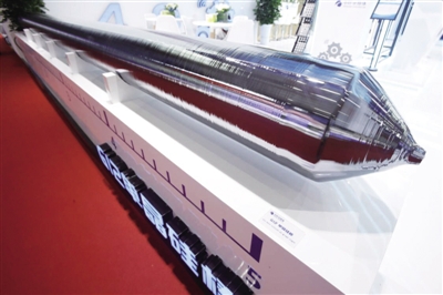 <p> 在共享装备股份有限公司铸造3D打印成型智能工厂,3D打印设备正在进行铸件打印加工。</p>