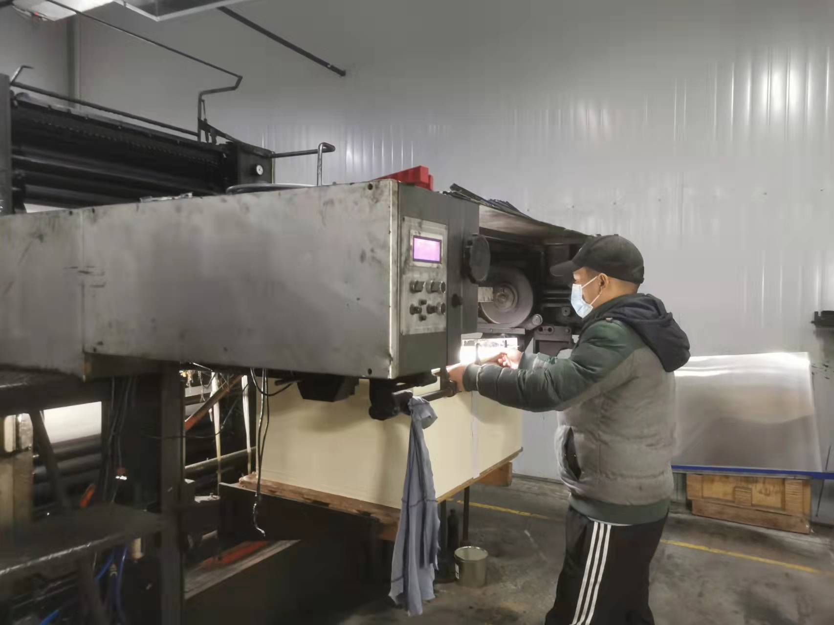 长沙市雅捷印务公司迅速复工复产。长沙晚报全媒体记者 王斌 摄