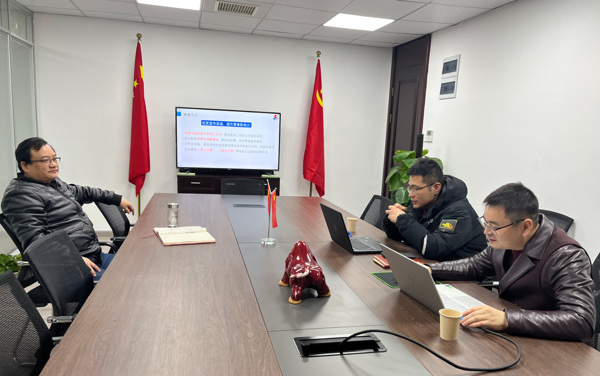 刘鹏一行2人来访我协会(铸造行业专业市场),协会秘书长吕志涛热情接待