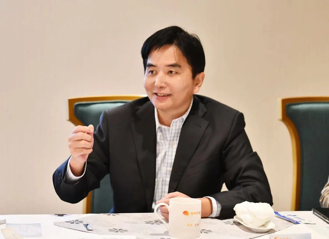 ↑大成律师事务所高级合伙人、深圳市芜湖商会常务副会长兼秘书长 张翔