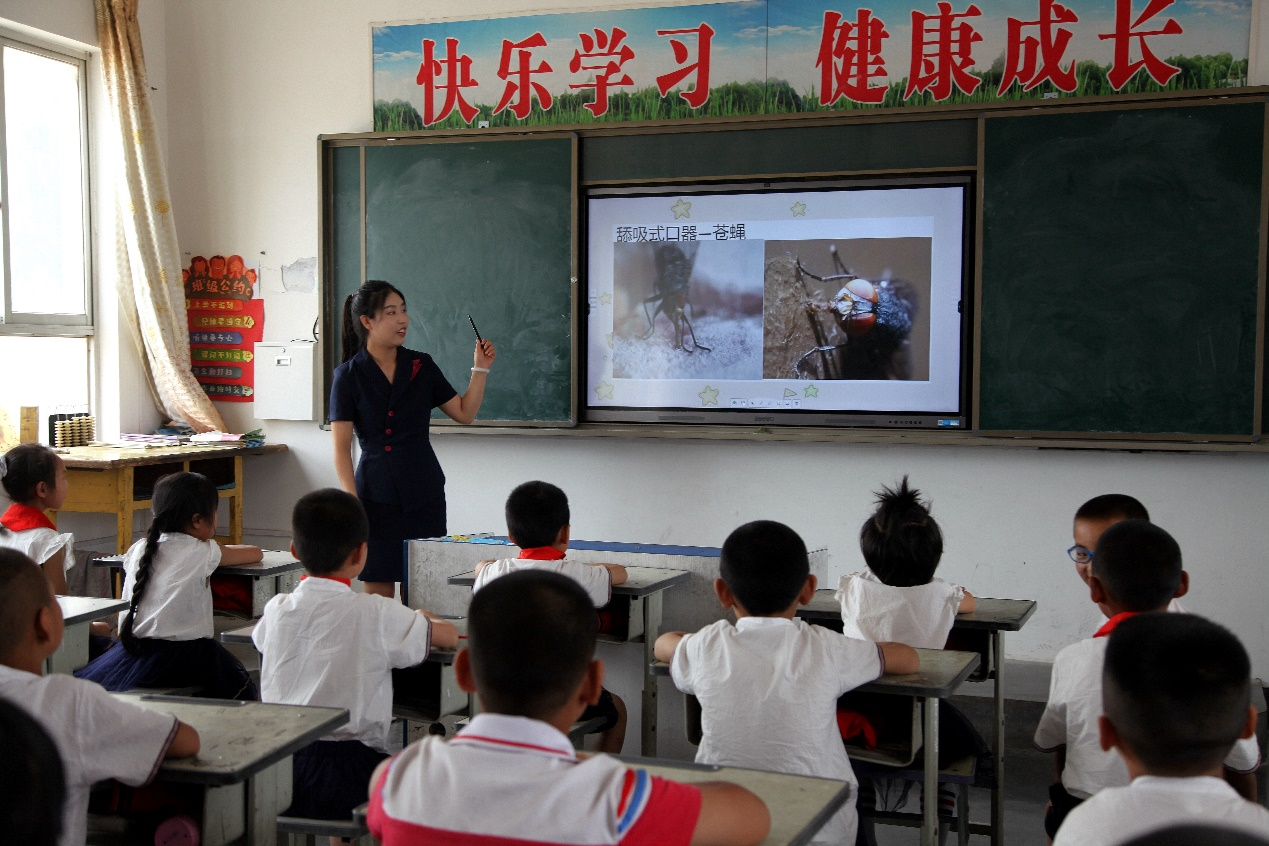 78.西北农林科技大学科技大篷车进校园 点亮孩子们的科技梦3.png