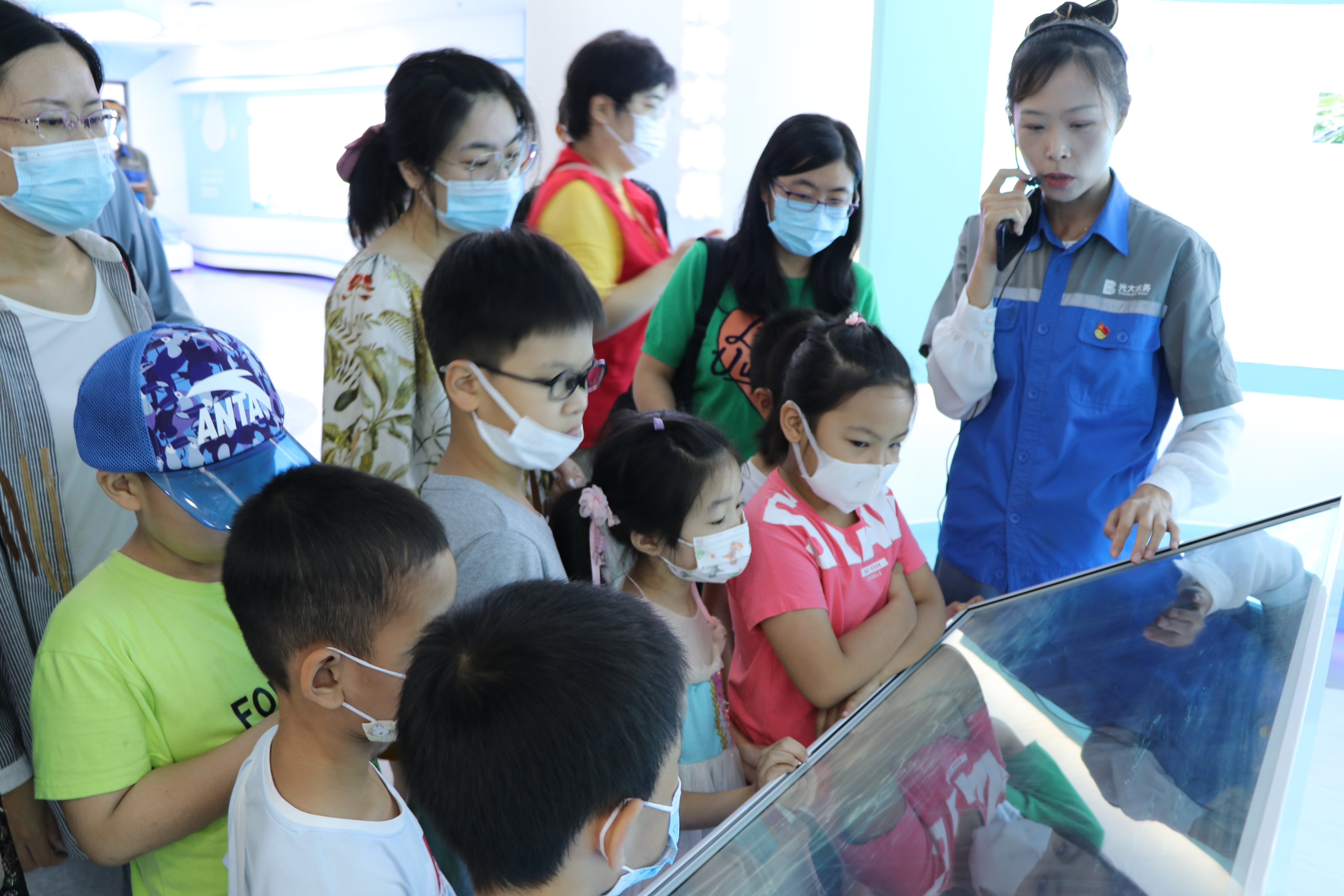 探秘污水变清流 环保理念入童心-配图 (2).JPG