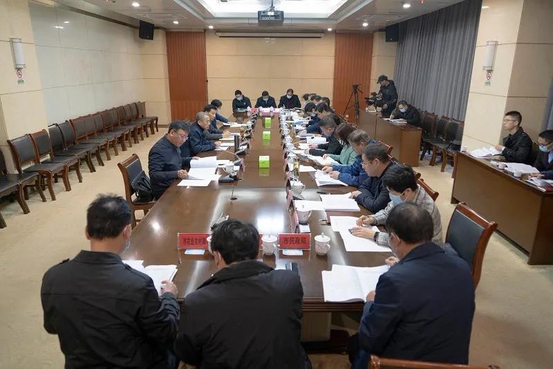 全市人才工作领导小组会议召开1.jpg