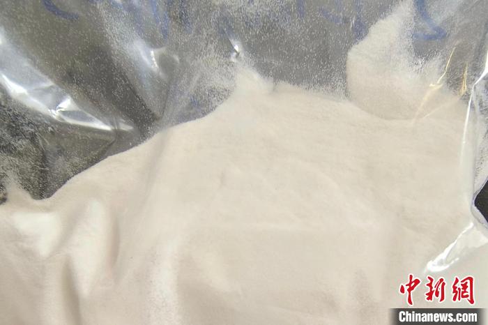 首次出口的魔芋胶。　银川海关供图